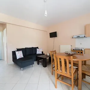 https://spiros-home.kefaloniahotels.net