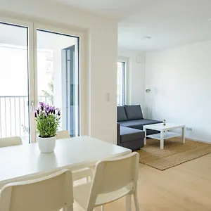 https://living-apartments-breitenseer-strasse.vienna-besthotels.com