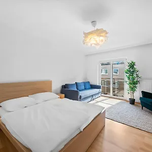 https://ursula-rose-collection.vienna-besthotels.com