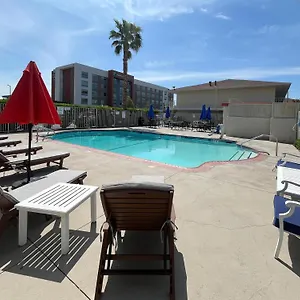 6 Vegas, Nv - Strip Hotel